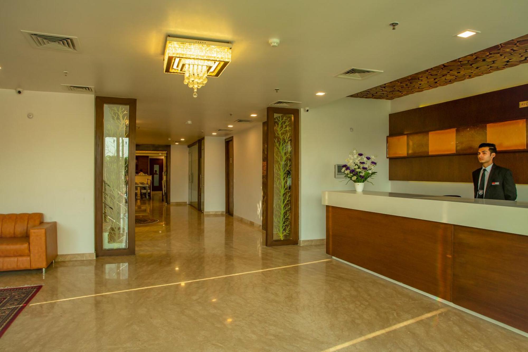 Spree Hotel Agra - Walking Distance To Tajmahal Buitenkant foto