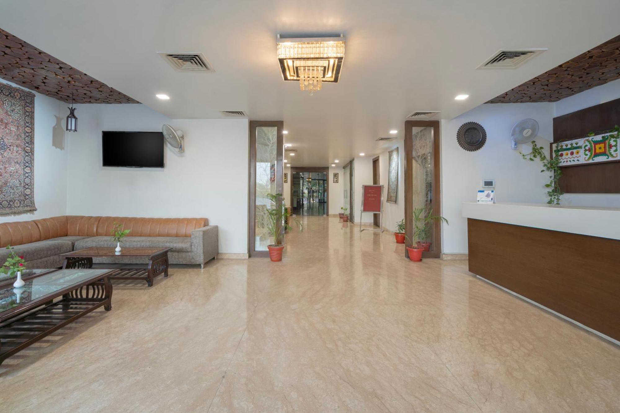 Spree Hotel Agra - Walking Distance To Tajmahal Buitenkant foto