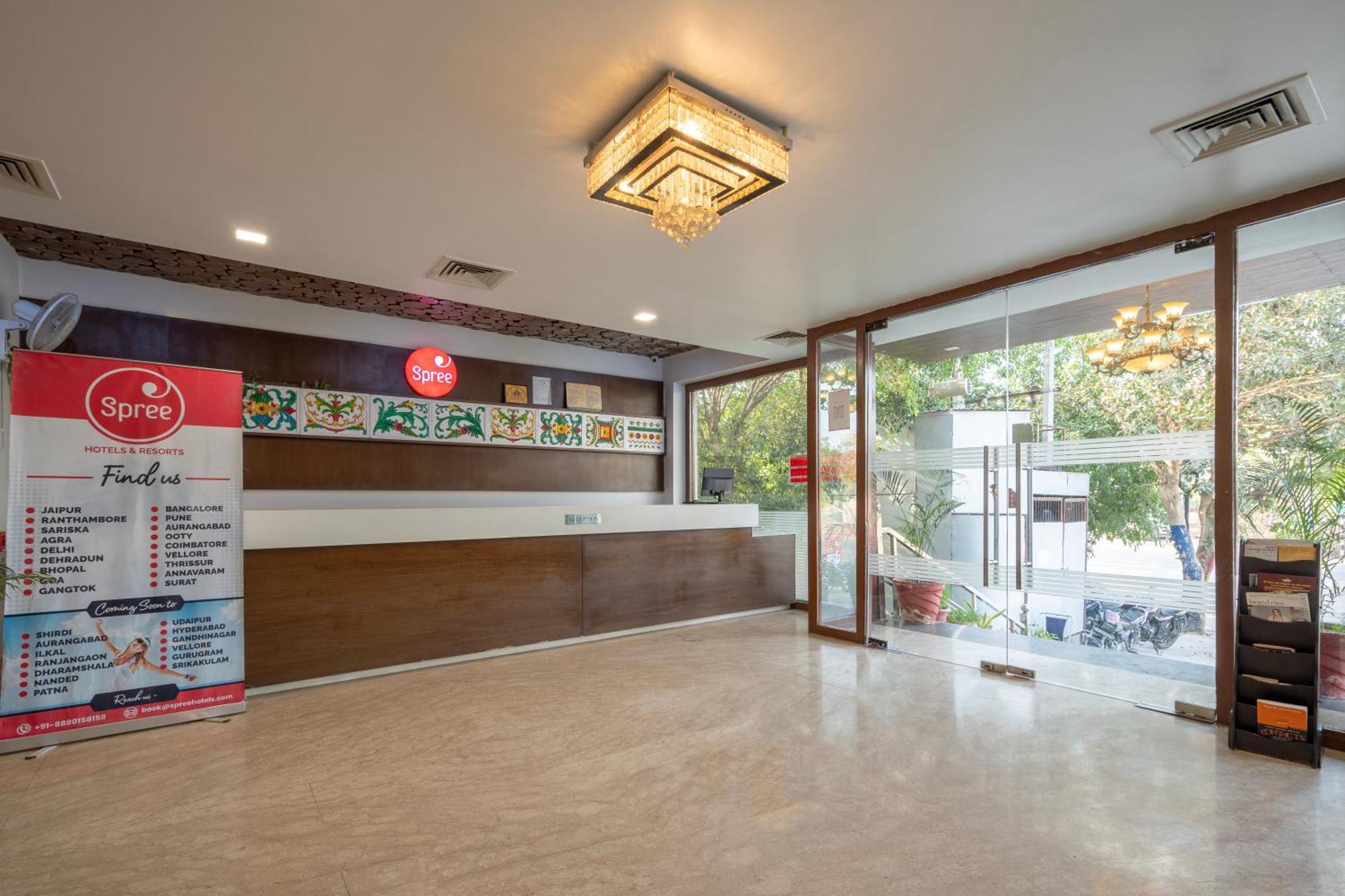 Spree Hotel Agra - Walking Distance To Tajmahal Buitenkant foto