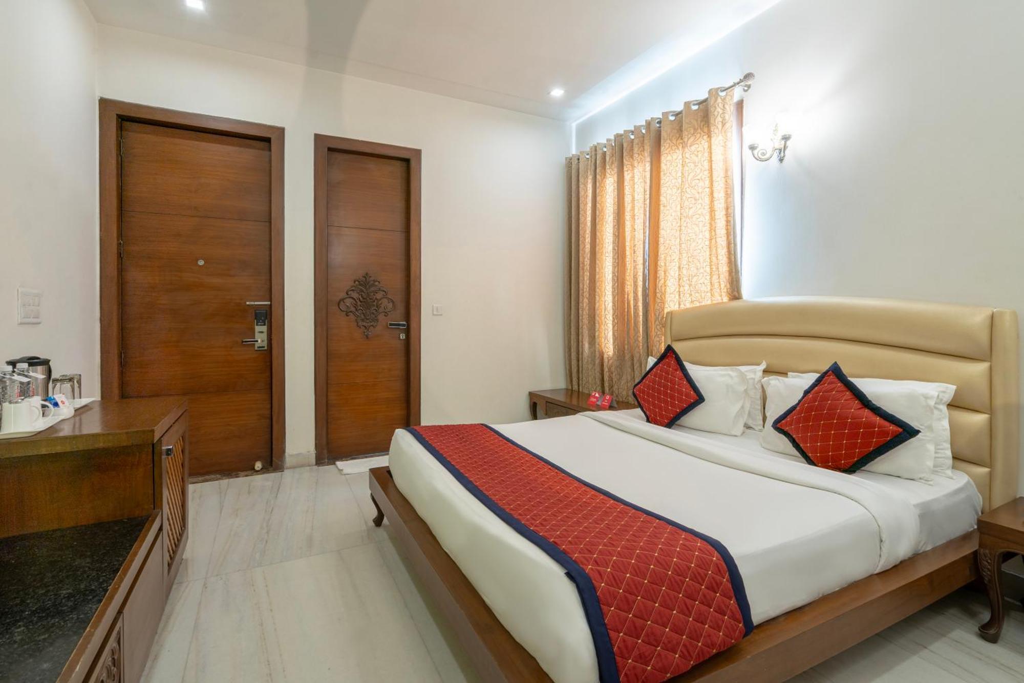 Spree Hotel Agra - Walking Distance To Tajmahal Buitenkant foto